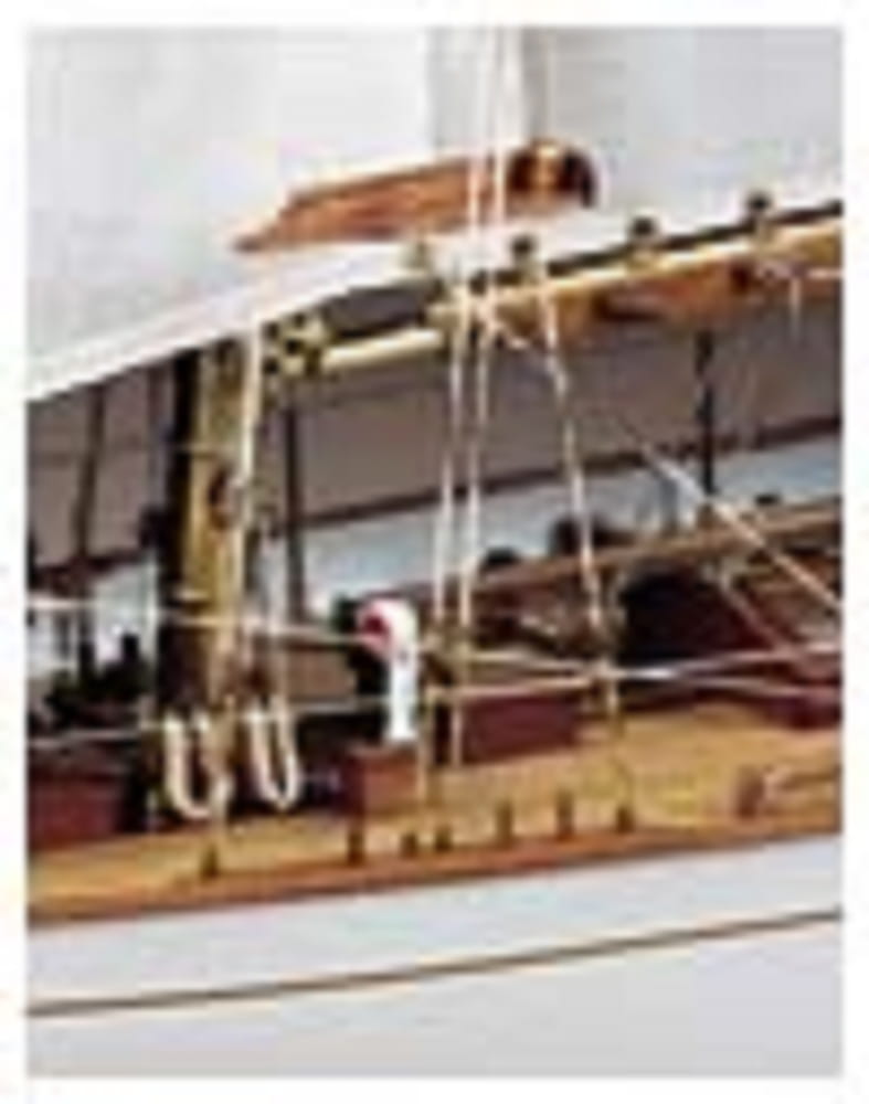 Dorade Fastnet Yacht 1931 Bausatz im Massstab 1_20 mit Holz- und ABS-Rumpf