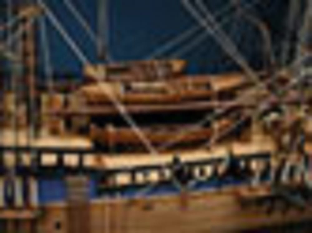 Endeavour H_M. Bark Modellbaukasten im Massstab 1_64 mit hochwertigen Holz- und Messingteilen