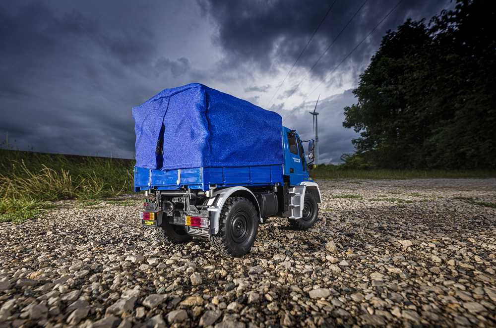 Carson RC 1:12 MB Unimog U300 THW 2,4 Ghz 100% RTR
