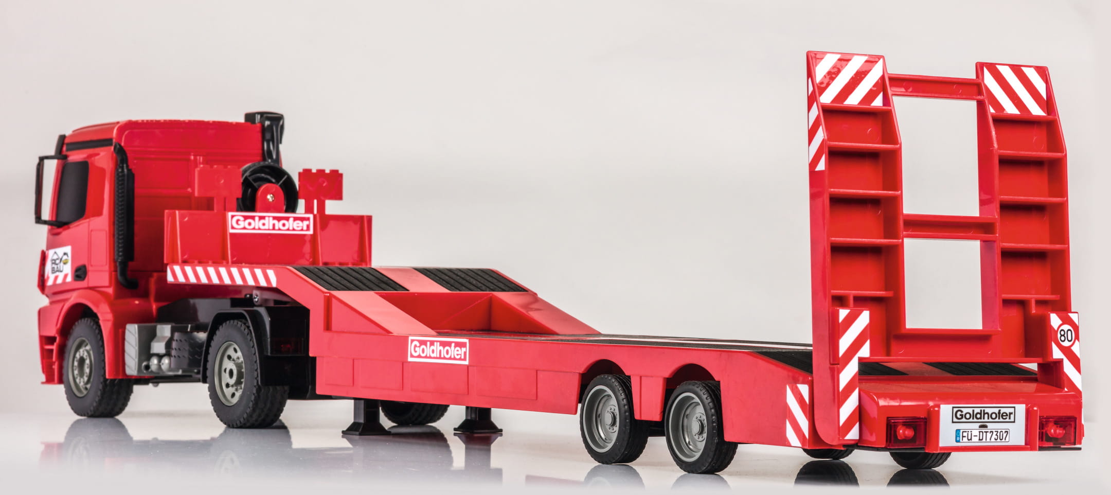 Carson Arocs LKW mit Goldhofer Tieflader RTR