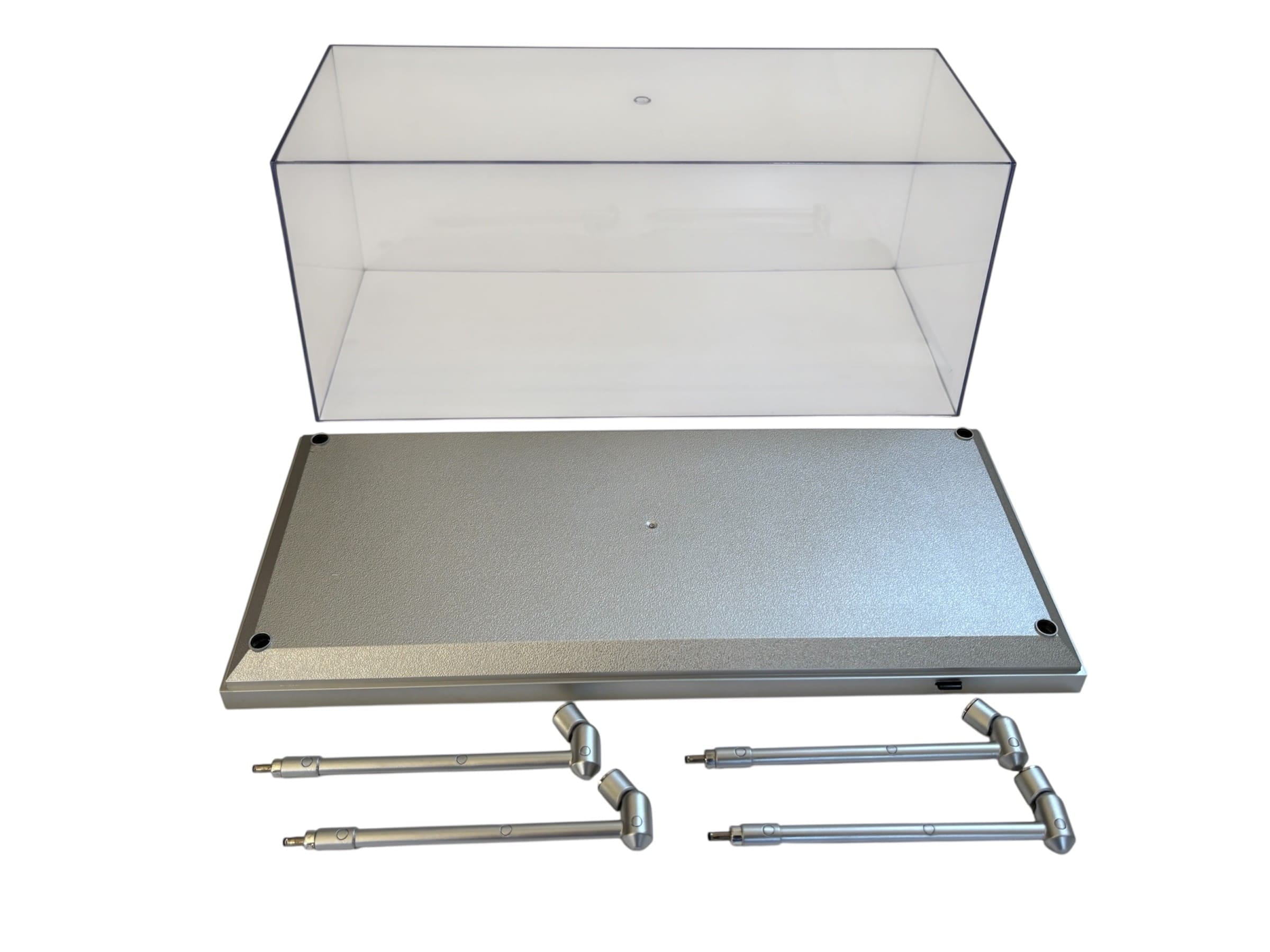 Triple9 LED Modellauto Vitrine 1_18 mit silberne Basis_