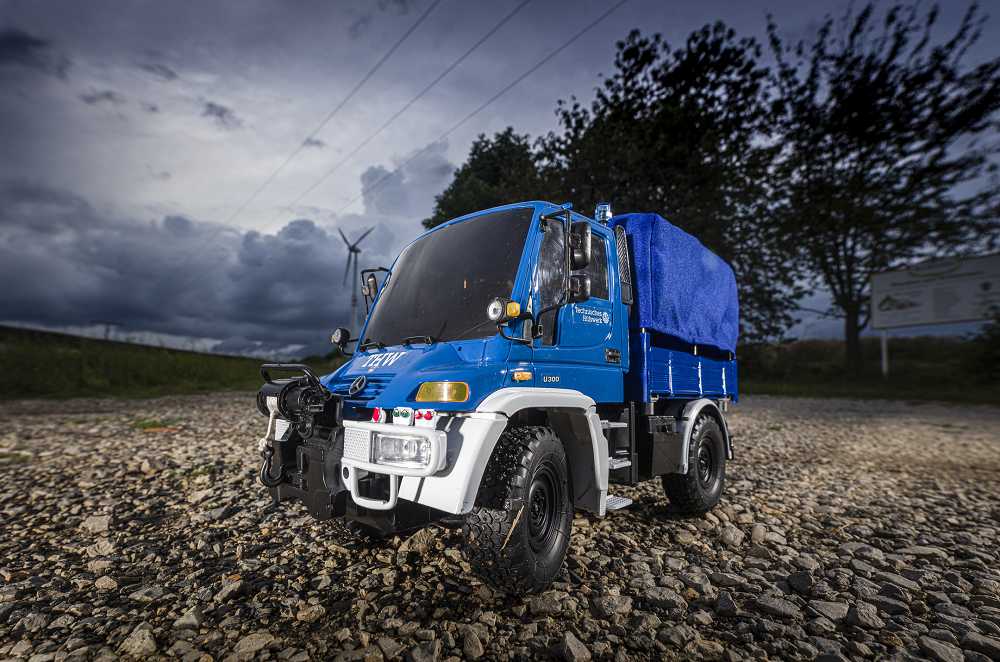 Carson RC 1:12 MB Unimog U300 THW 2,4 Ghz 100% RTR