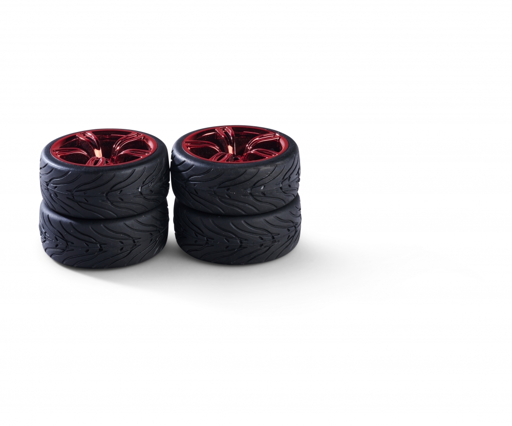 Carson RC Raederset 1_10 rot verklebt mit 10 Speichen Design
