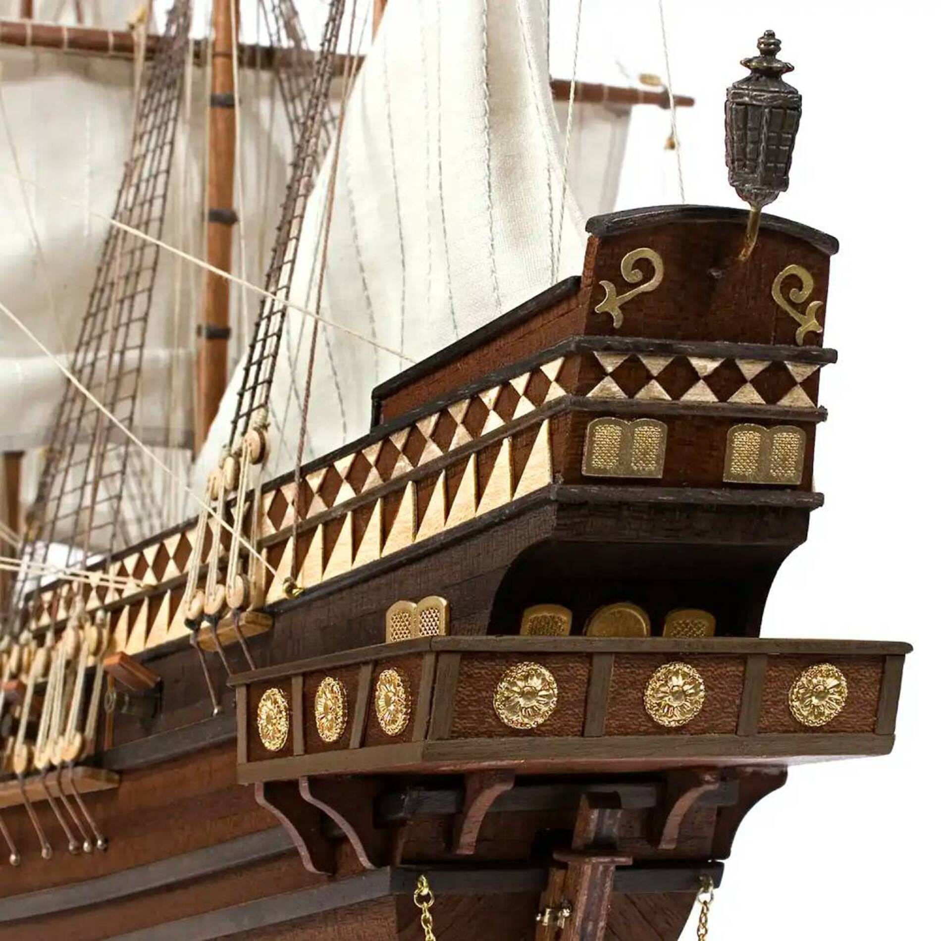 Buccaneer Piratenschiff Standmodellbausatz 1_100 - Modellzubehoer