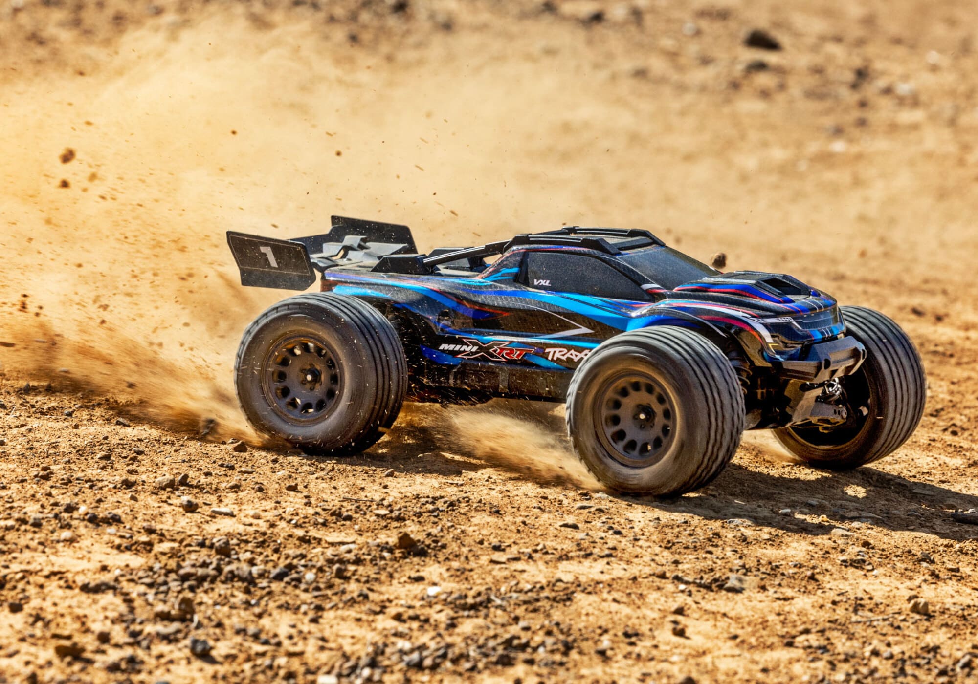 Traxxas Mini XRT VXL-3S Brushless RC Truck 4WD mit LiPo Akku