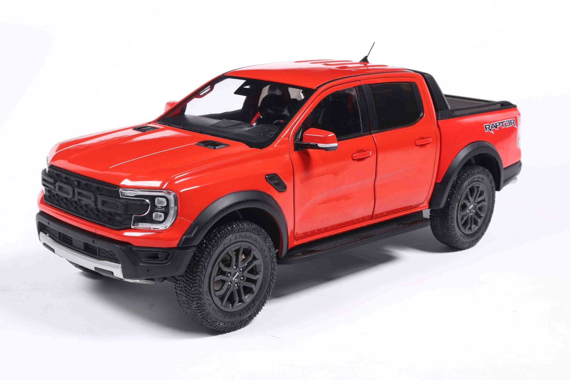 Solido Ford Ranger Raptor 2024 orange Modellauto 1_18