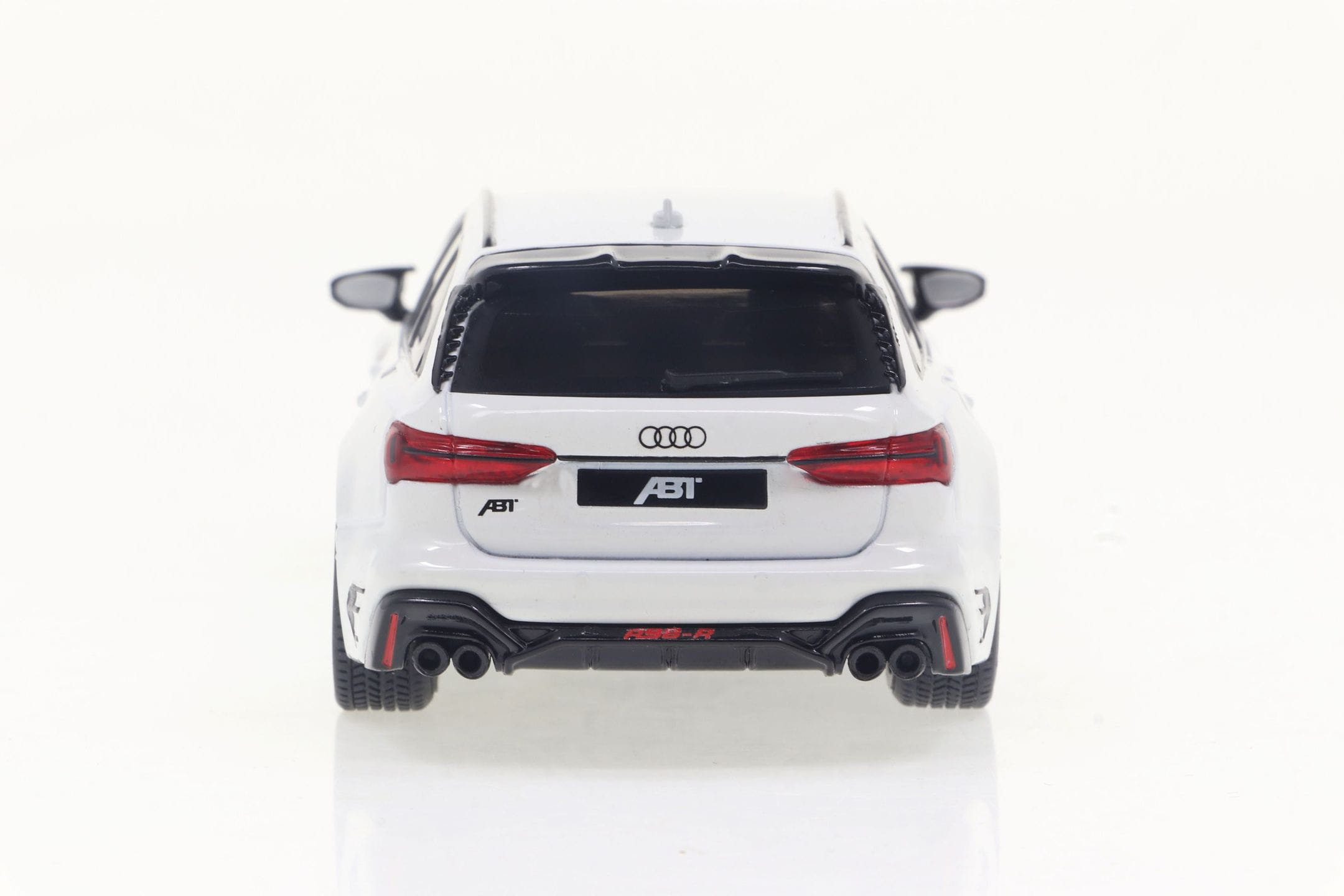 Solido 1_43 ABT RS6 R 2021 in Ibisweiss Modellauto aus Die-Cast Metall