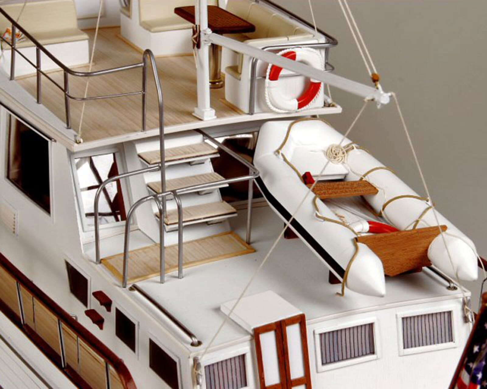 Amati Grand Banks Motoryacht