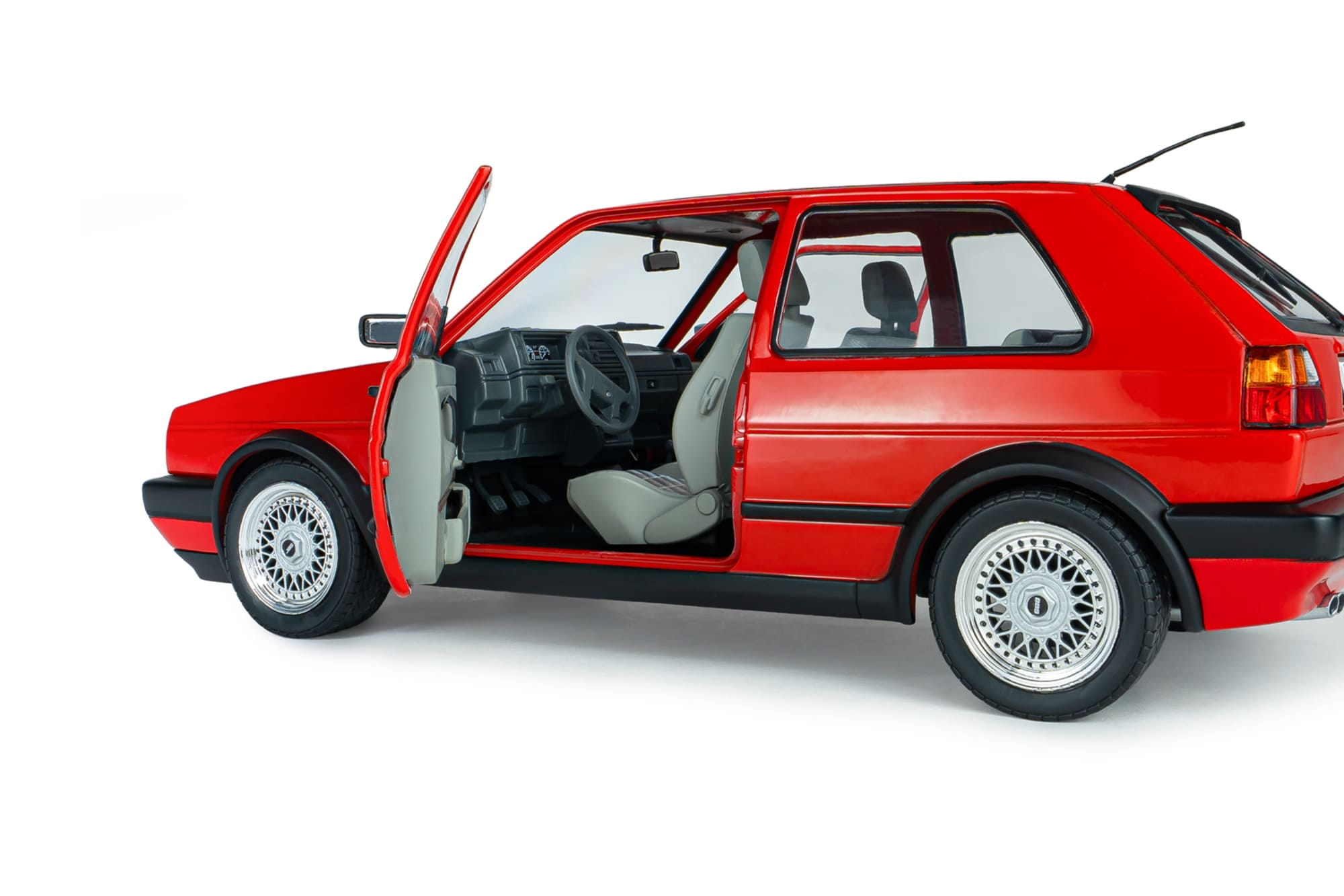 Solido 1_18 VW Golf 2 GTI mars rot 1984 Modellauto - RC-Zubehoer