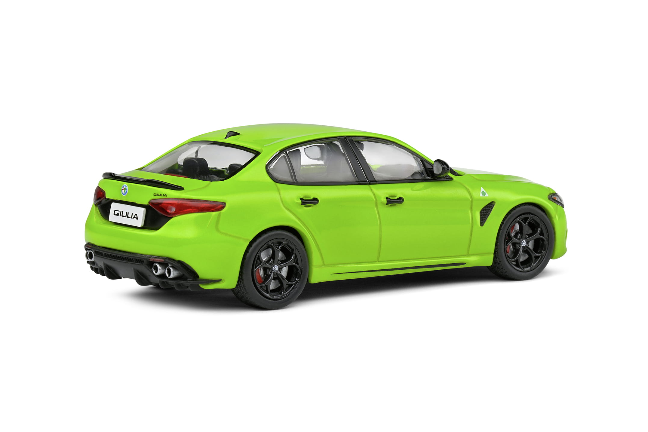 Alfa Romeo Giulia Quadrifoglio 2020 Modellauto in Acid Green 1_43 Solido