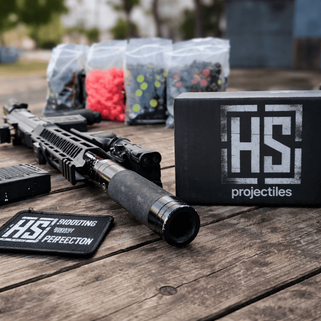 MagFed Paintball Marker mit Präzisionslauf und HS Projectiles Munition für bessere Treffgenauigkeit