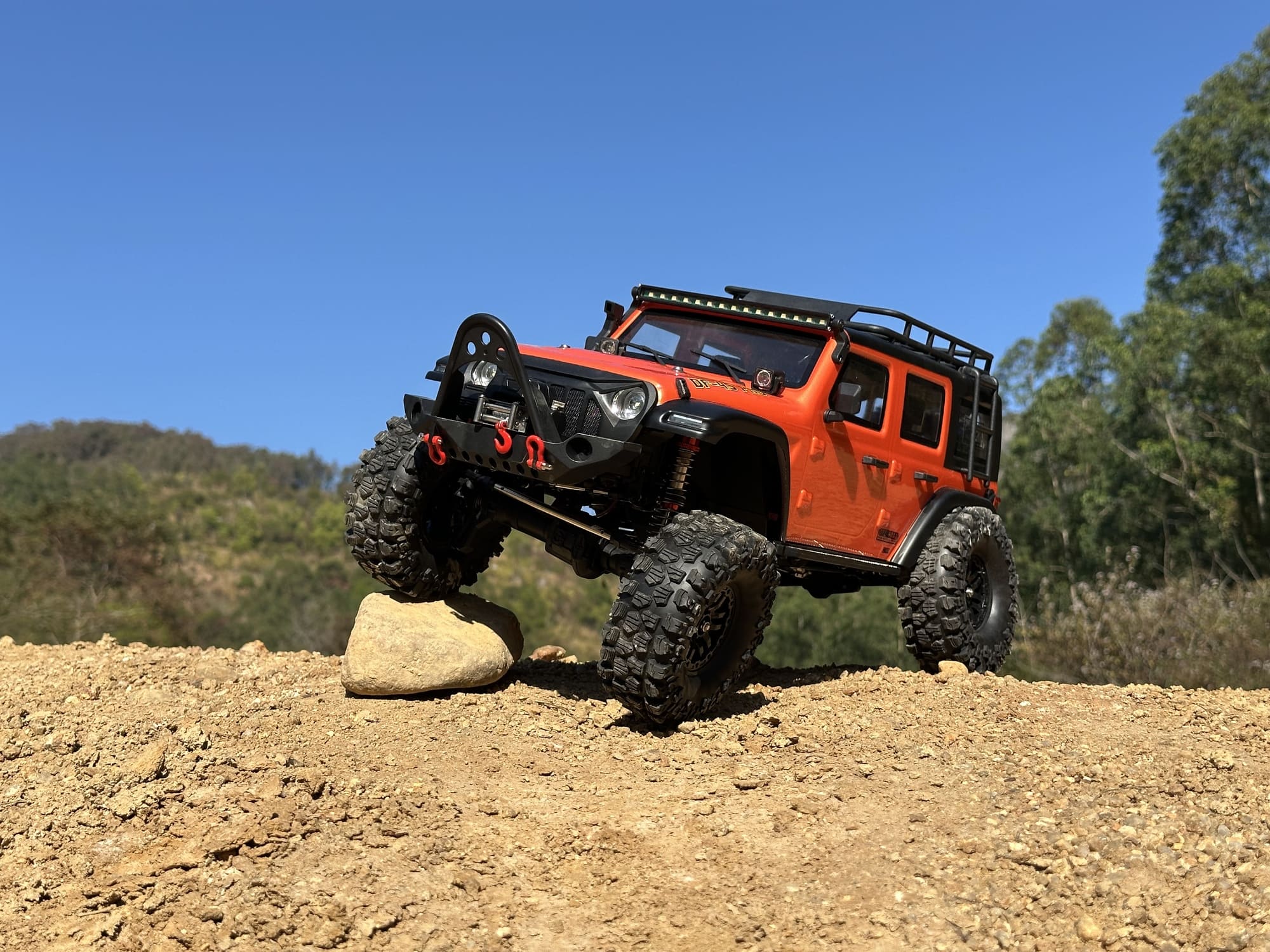 DF Models DF-04S PRO BL RC Crawler 1_10 Brushless RTR Orange