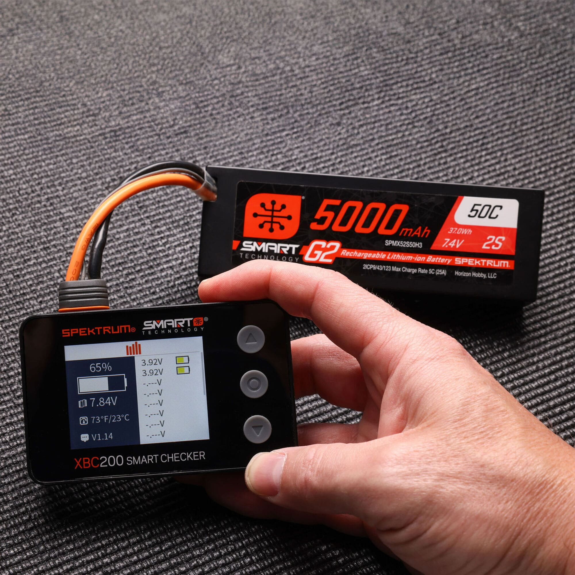 Spektrum Smart LiPo Battery Checker _ Servo Tester mit Farbdisplay