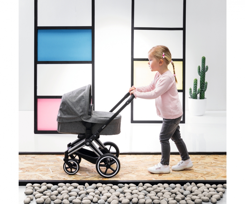 Corolle Cybex Puppenwagen fuer Puppen 36-42 cm