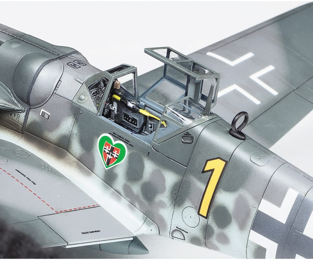 Tamiya 1:72 Bf-109 G-6 Messerschmitt Tamiya 1:72 Bf-109 G-6 Messerschmitt