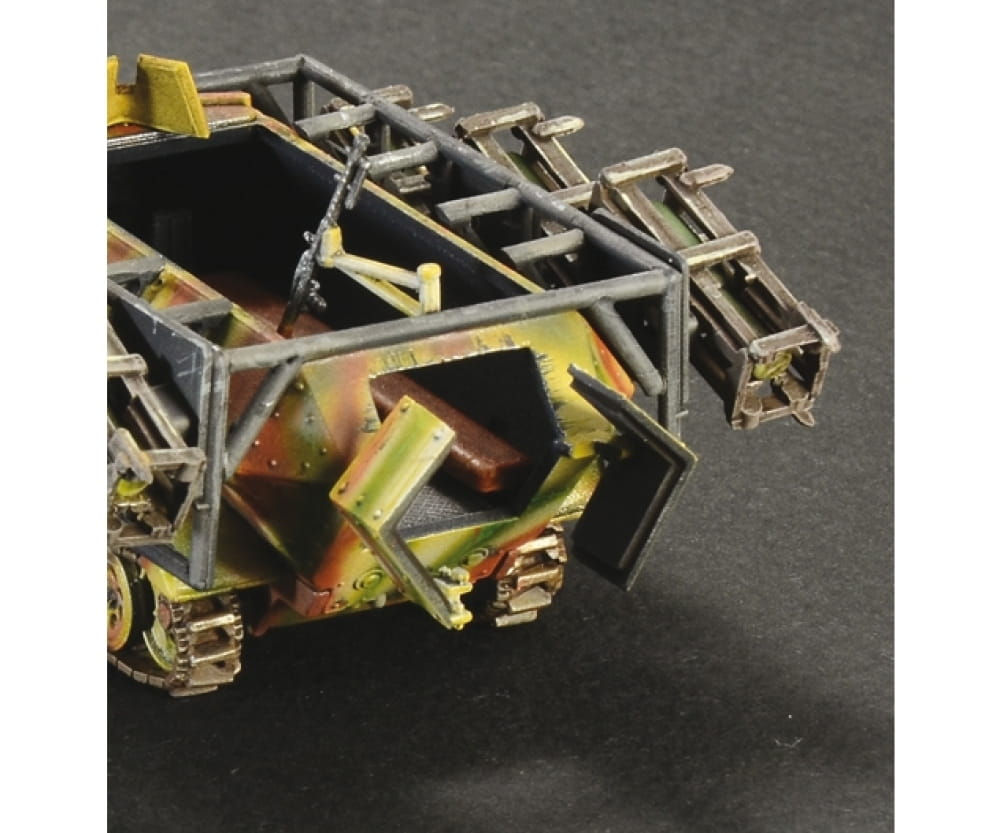 Italeri 1:72 Sd.Kfz. 251/1 "Stuka Zu Fuss"