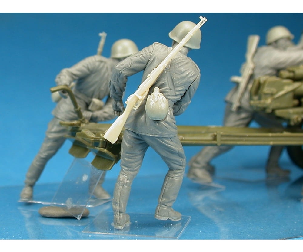 Plastikmodellbau von Miniart 1-35 sov pak zis 3 m crew 5 im m