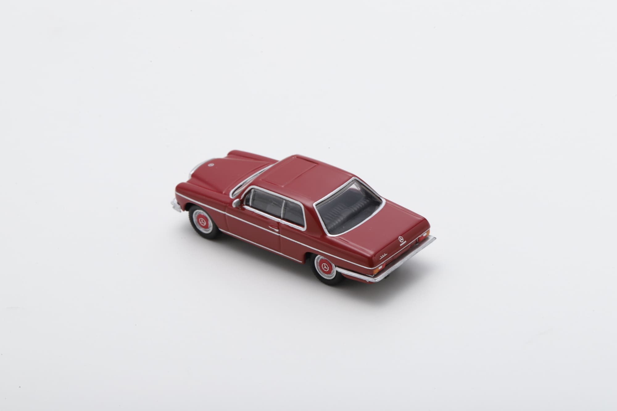 Schuco Mercedes-Benz Strich Acht Coupé W114 1_87 Sammlermodell