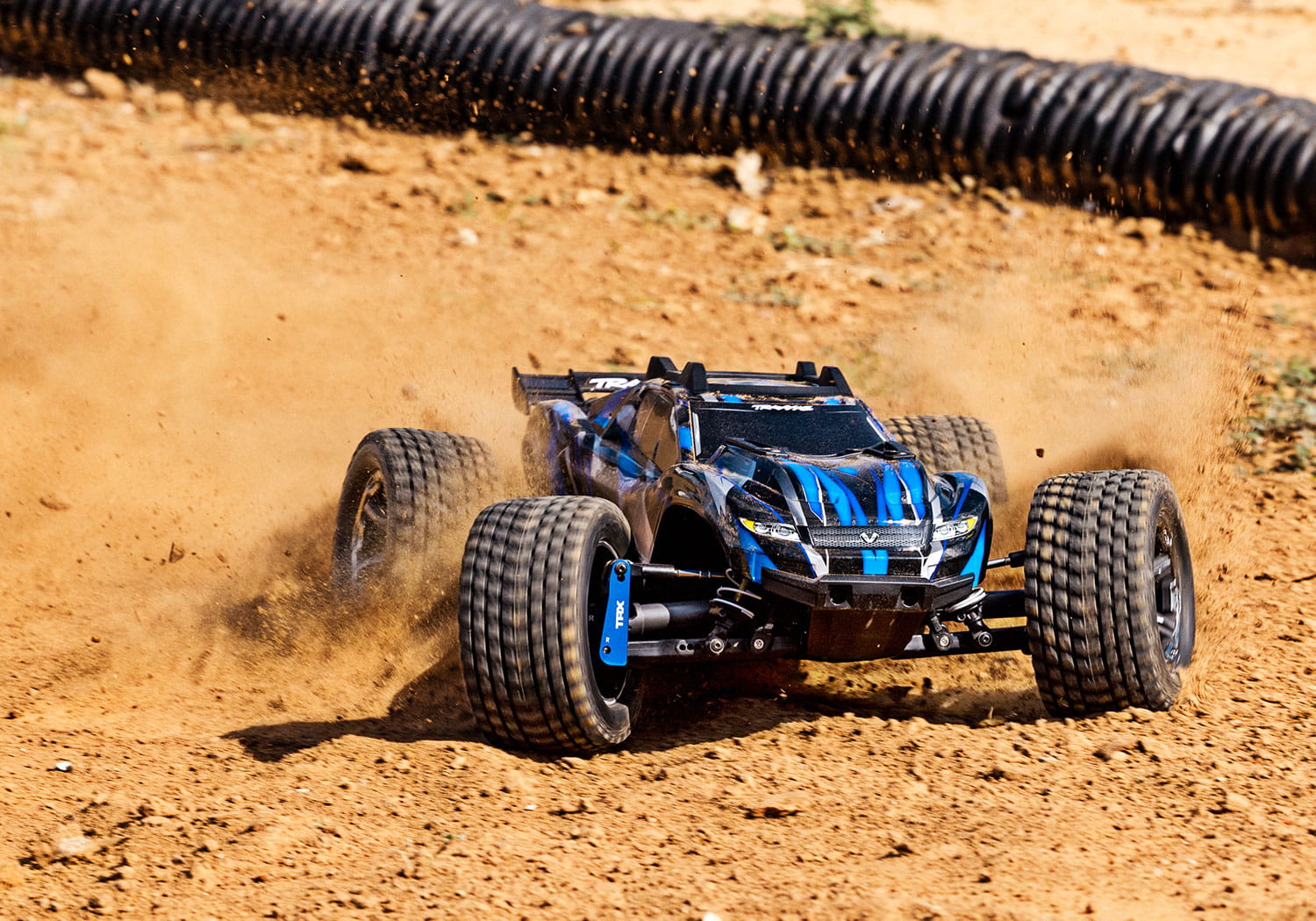 Traxxas Rustler 4x4 VXL Ultimate Stadium Truck blau 1_10