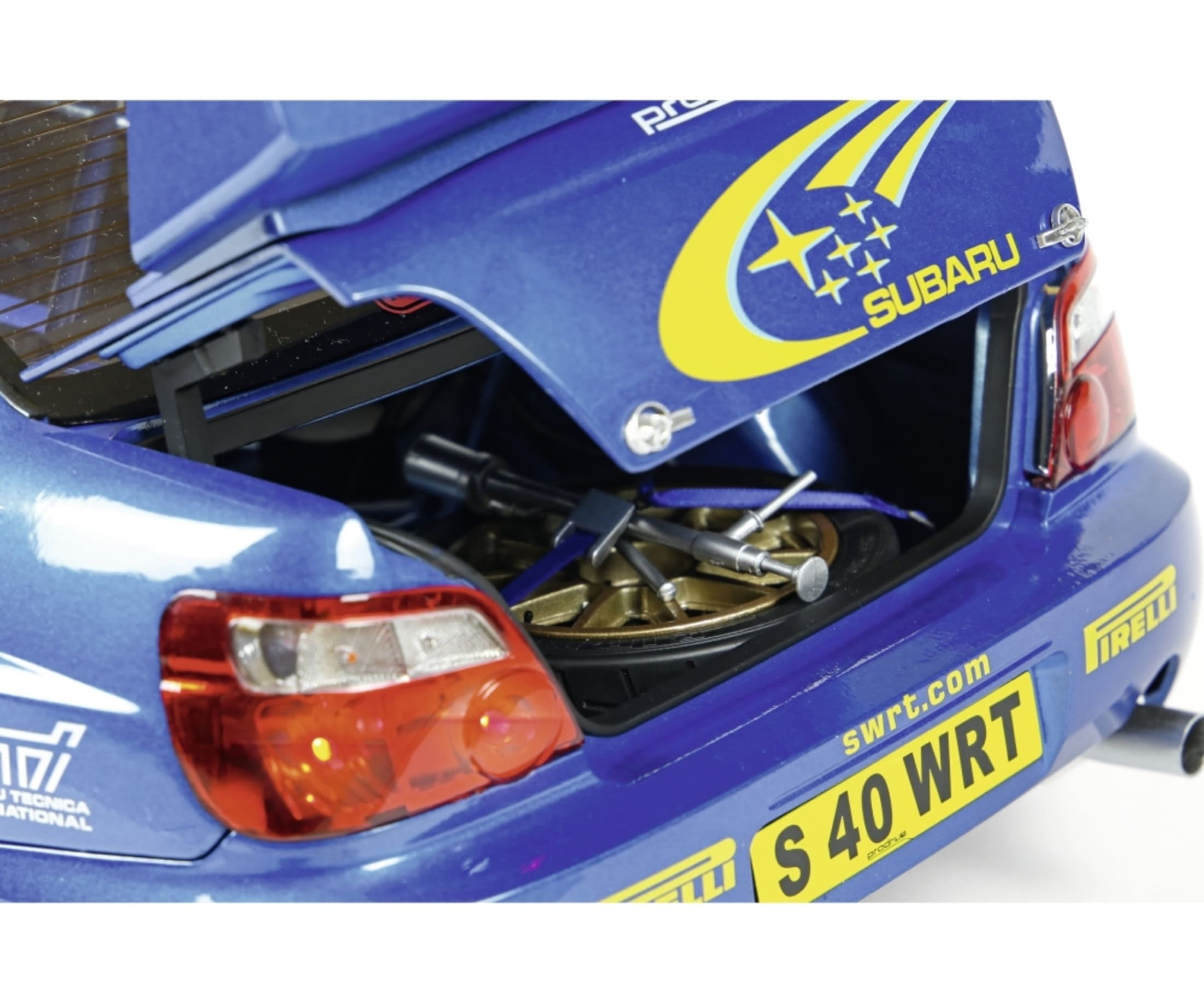 1:8 IXO Subaru Impreza Rally MC 2003 Modellauto Bausatz - Licht & Sound