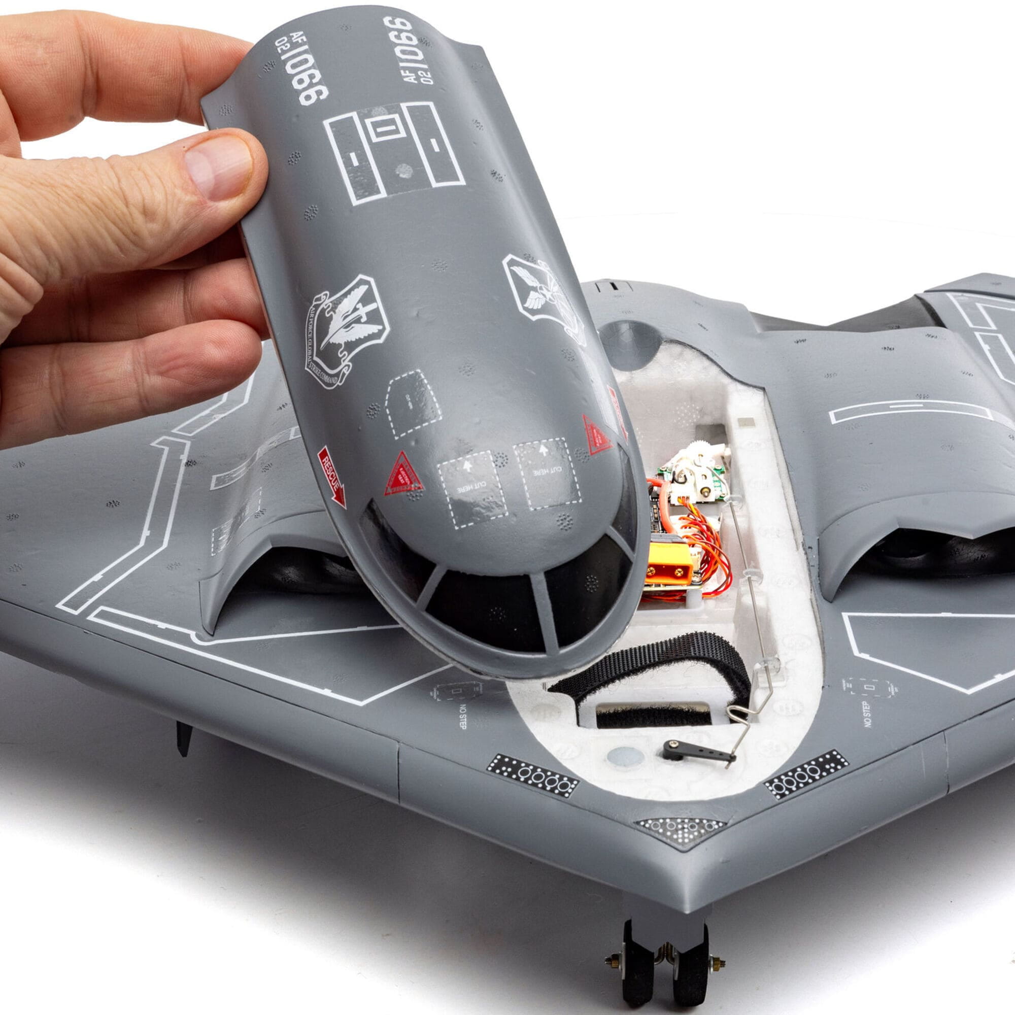 E-flite Micro B-2 Spirit Twin 30mm EDF Jet BNF Basic E-flite Micro B-2 Spirit Twin 30mm EDF Jet fuer Fortgeschrittene