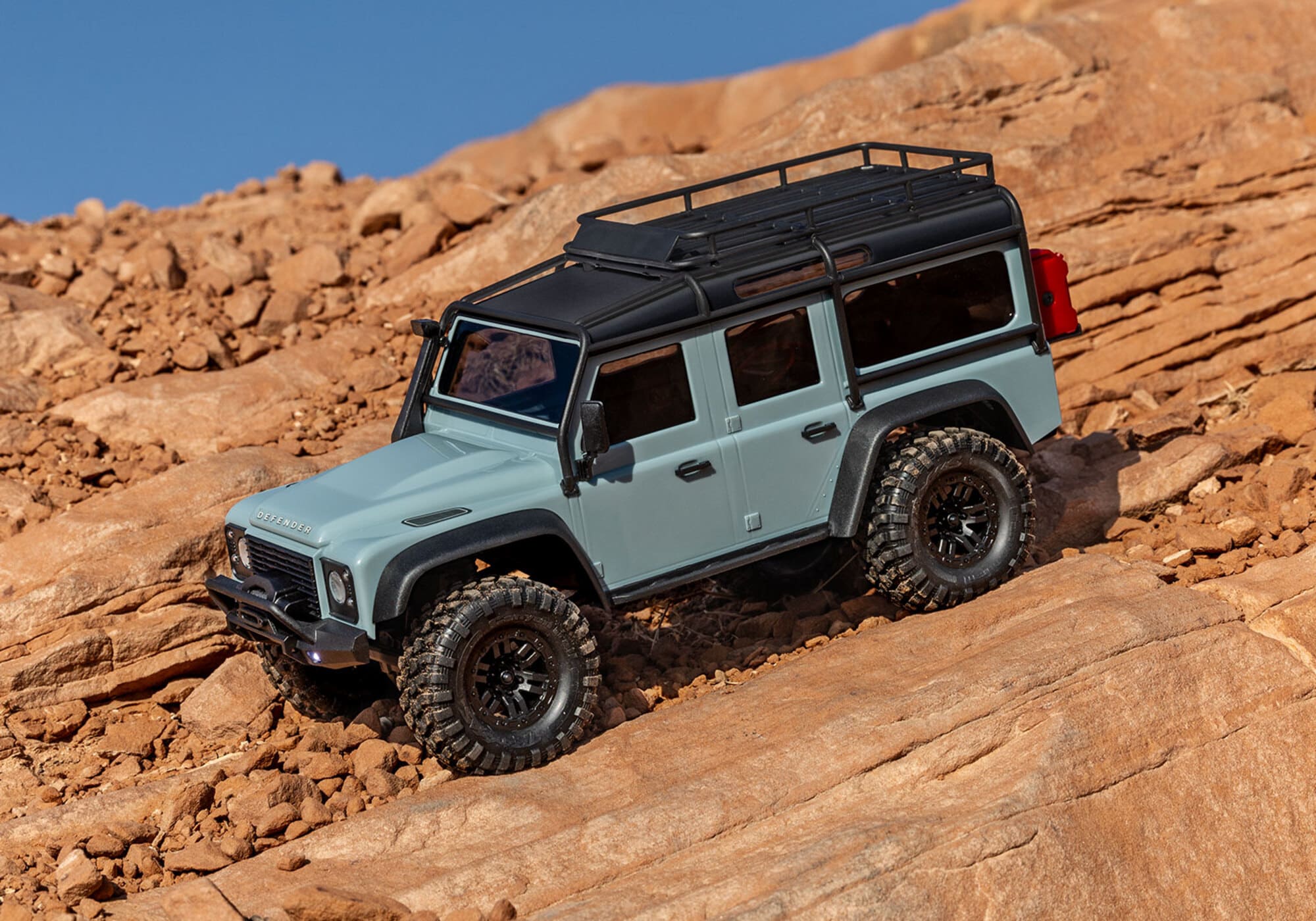 Traxxas TRX-4M LR Defender 4x4 X-blau 1_18 Crawler RTR mit Akku und USB Ladegeraet_