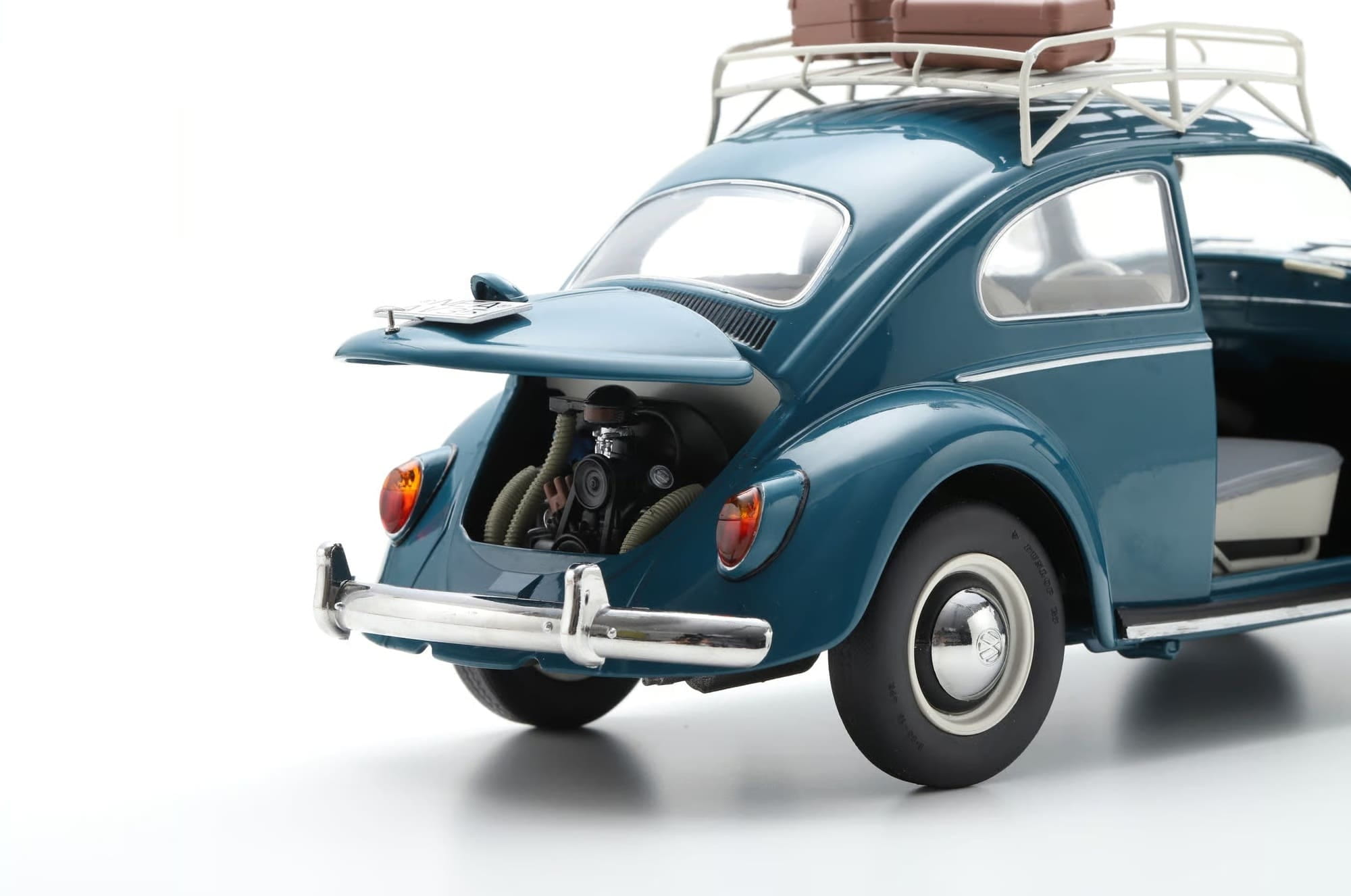 Schuco VW Kaefer 1963 mit Gepaecktraeger 1_18 Sammlermodell