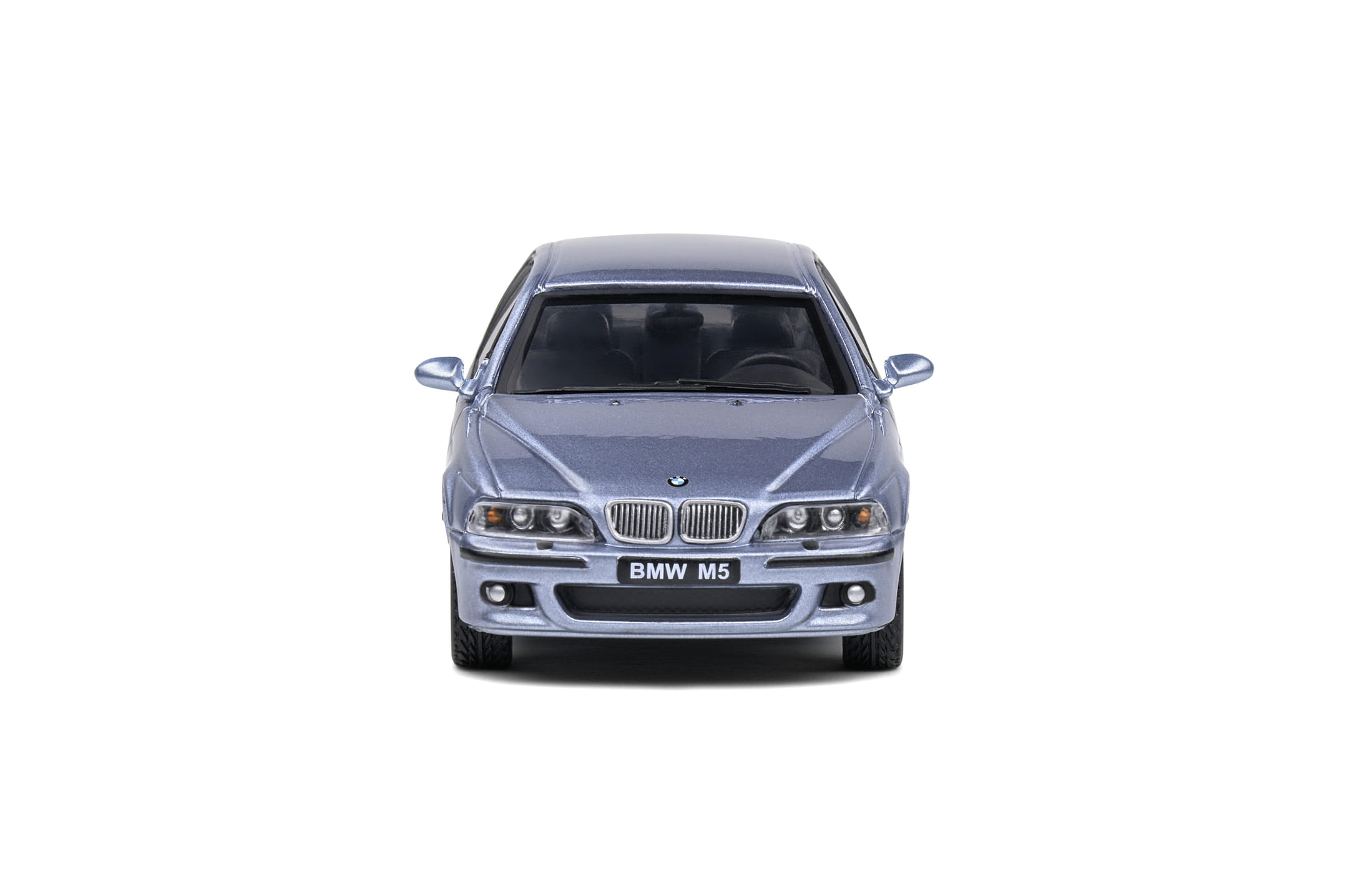 BMW M5 E39 2000 Modellauto in Silver Water Blue 1_43 von Solido