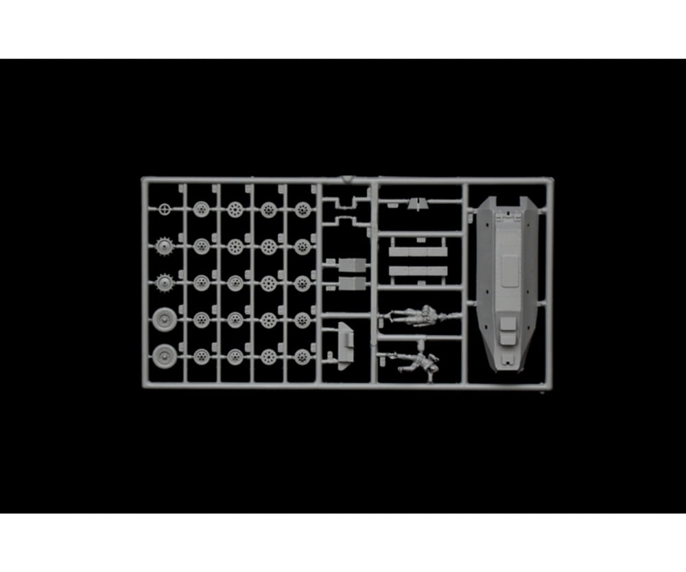 Italeri 1_72 Sd_Kfz. 251_8 Ambulance Modellbausatz_