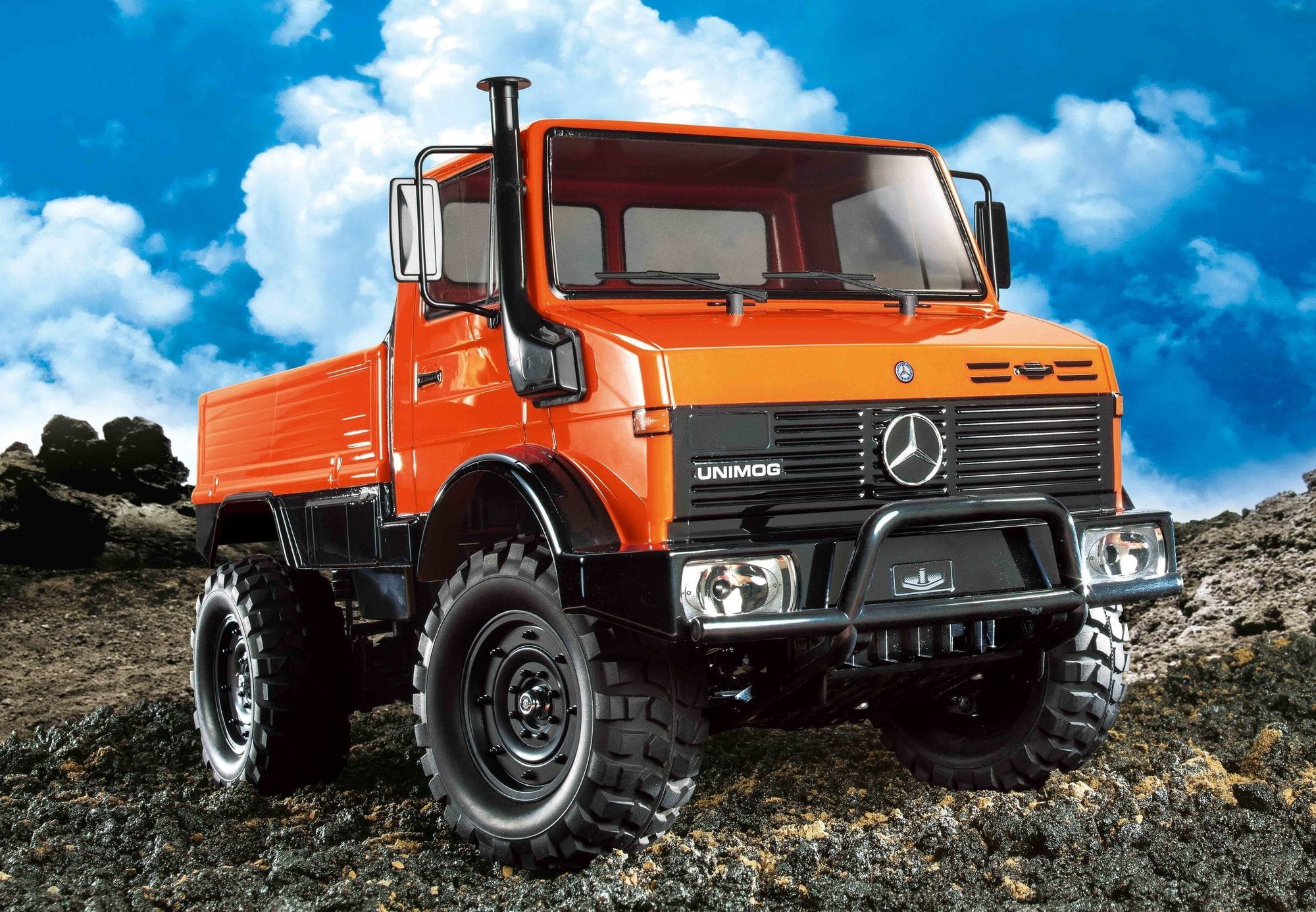 Tamiya RC Mercedes Benz Unimog 425 1:10 2,4Ghz Komplett Set