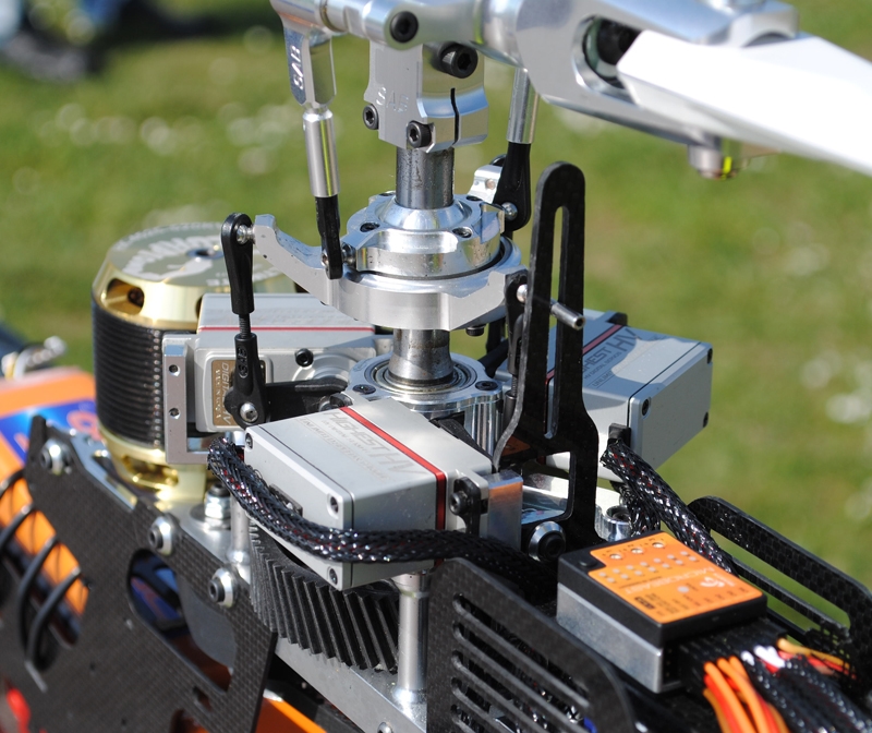 Robitronic Heli HV Servo Dig_MG_BB_Metall_Std. 0_09 sec_18_4kg 72_6g - RC-Zubehoer
