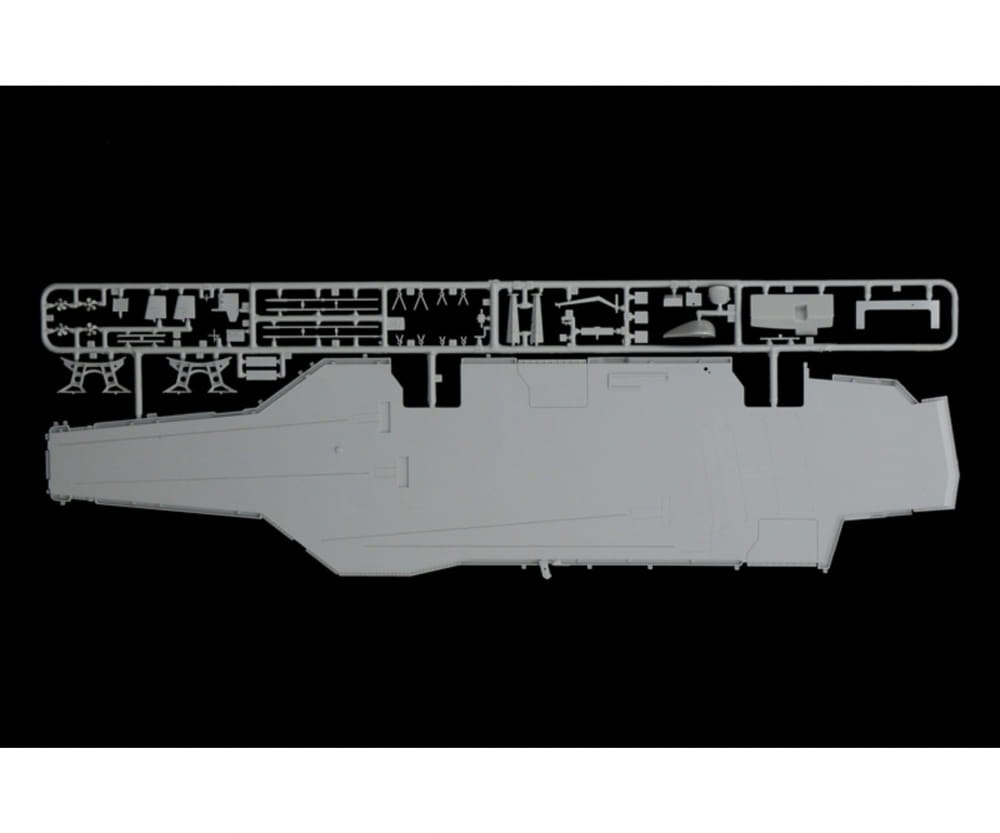 Italeri 1:720 U.S.S. George H.W. Bush CVN77