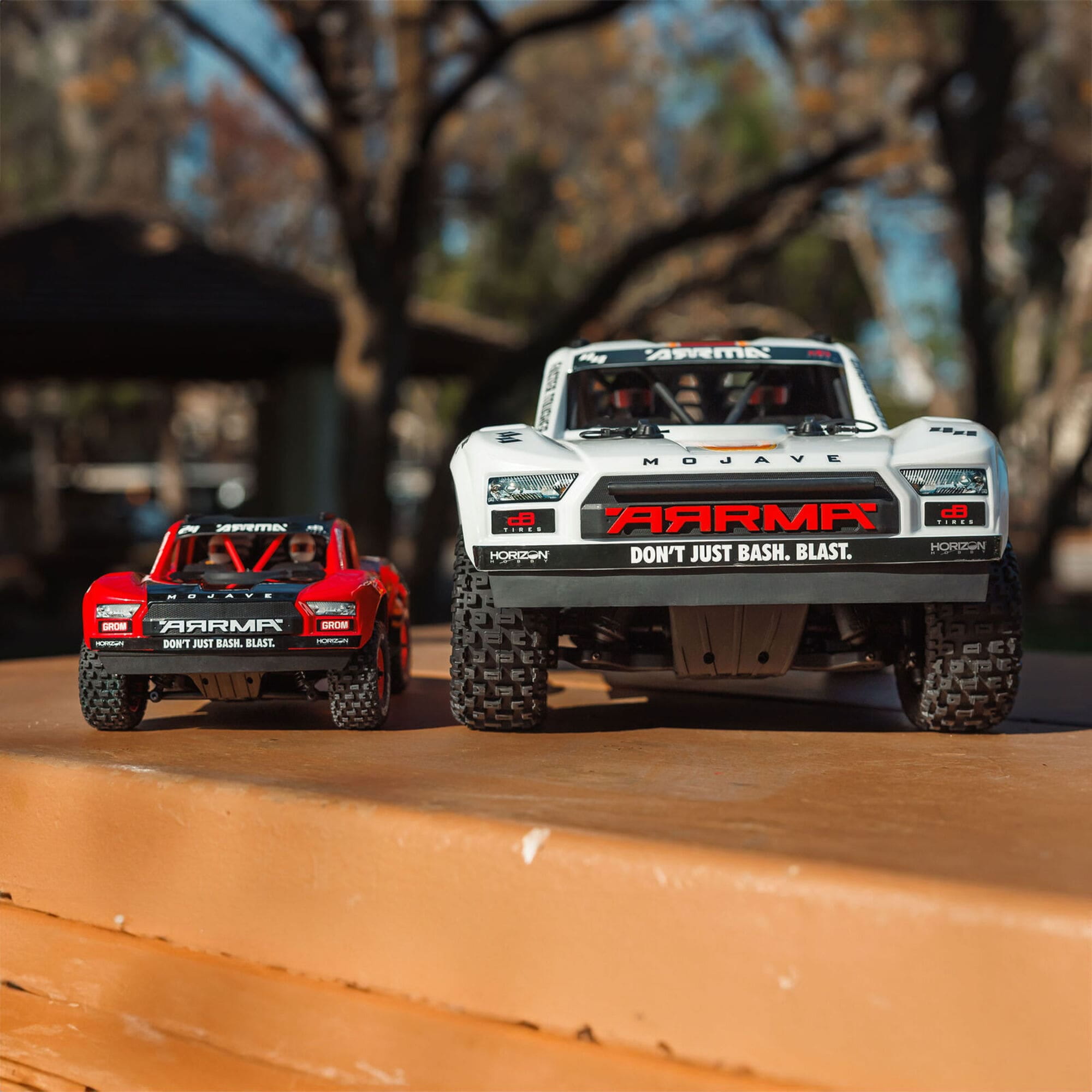 Arrma RC Mojave Truck Grom Mega 380 4X4 RTR 1-18