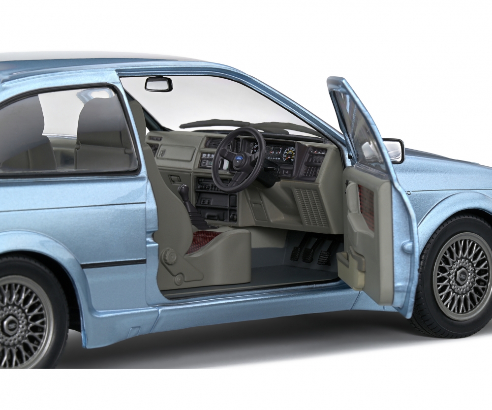 Solido 1_18 Ford Sierra RS500 blau Modellauto - RC-Zubehoer