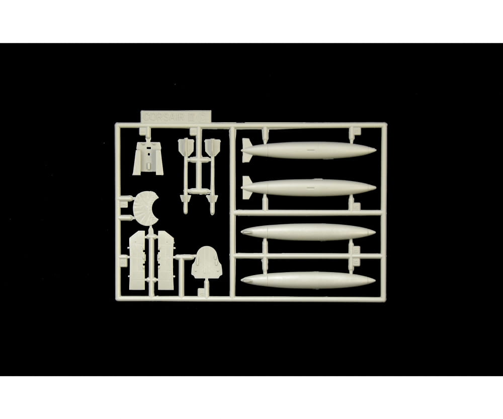 Italeri 1:72 A-7E Corsair II