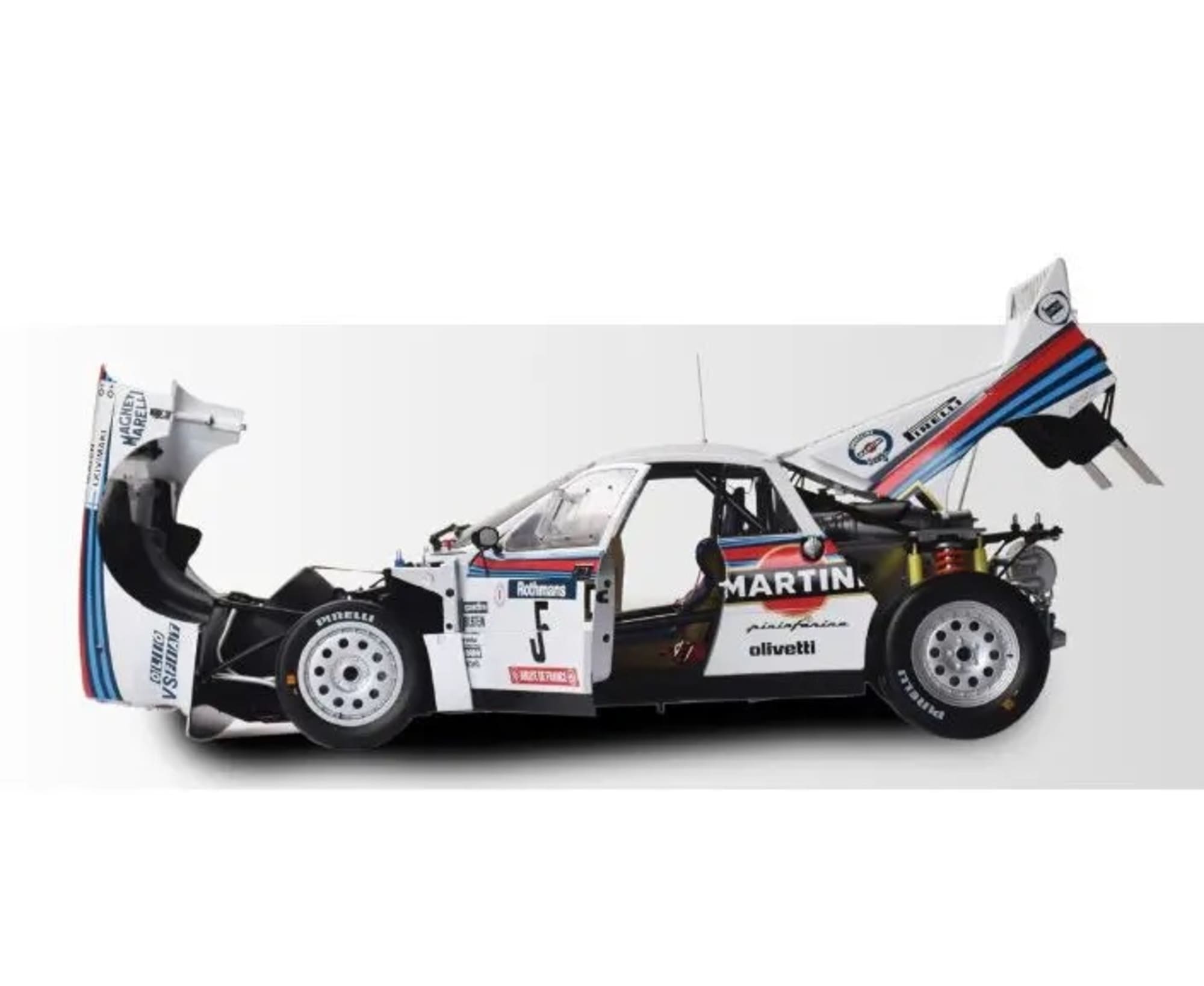 IXO Lancia 037 Metallbausatz 1_8 mit Martini Racing Design_ Licht- und Soundfunktion