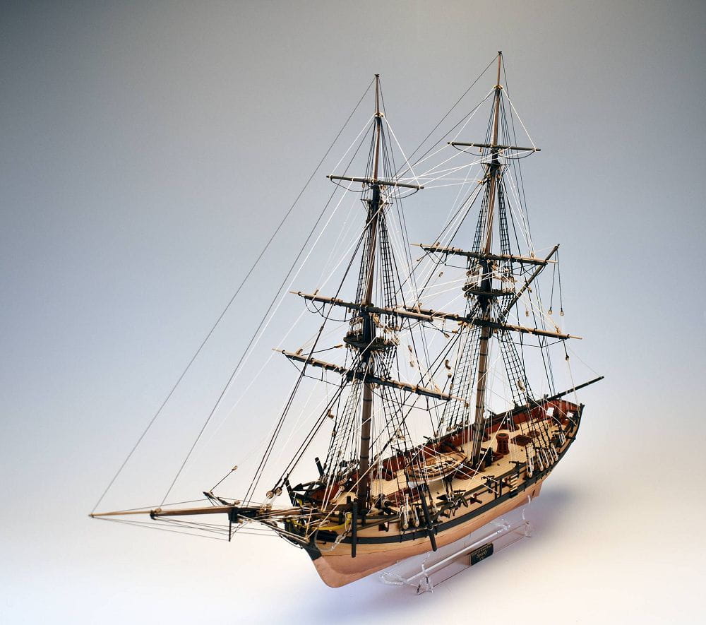 HMS Speedy Bausatz 1_64 Massstab_ detaillierte Bauteile und Bauanleitung