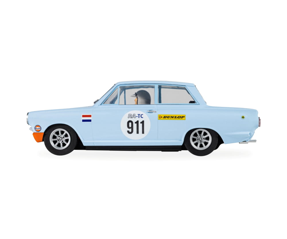 Scalextric 1_32 Ford Lotus Cortina Gulf Edition Slotcar
