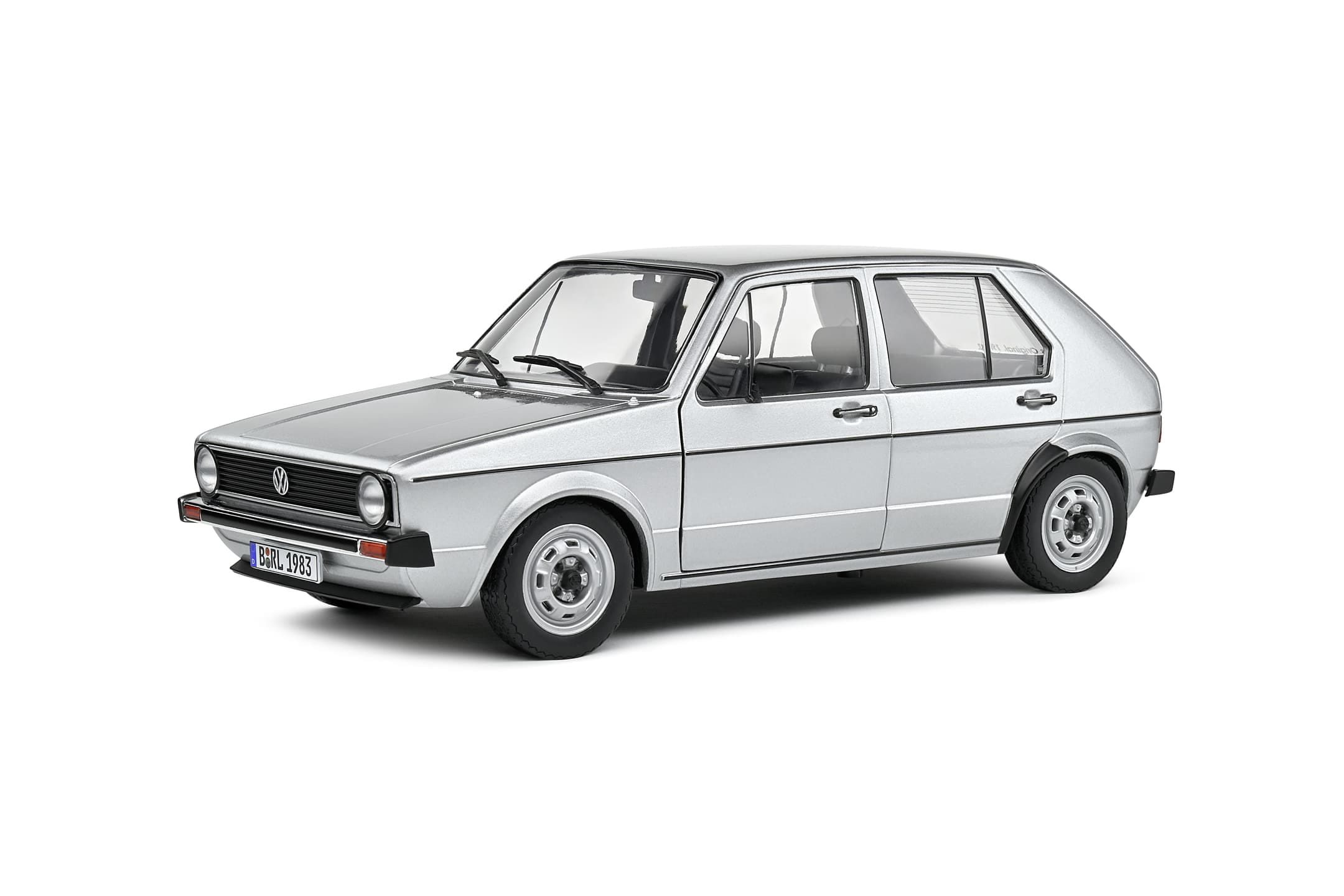 Volkswagen Golf L Modell 1_18 Silber 1983_ Die-cast Metall_ bewegliche Tueren