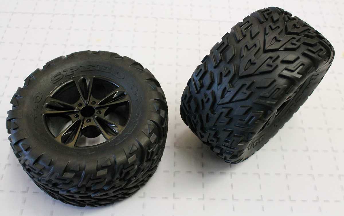 Drive - Fly Models Reifen _2_ 1_10XL Line breit - RC-Zubehoer