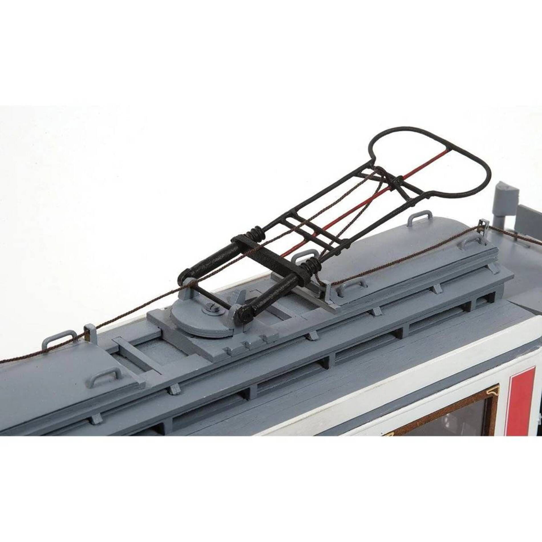 OcCre Istanbul Strassenbahn Standmodellbausatz 1_24 aus Holz