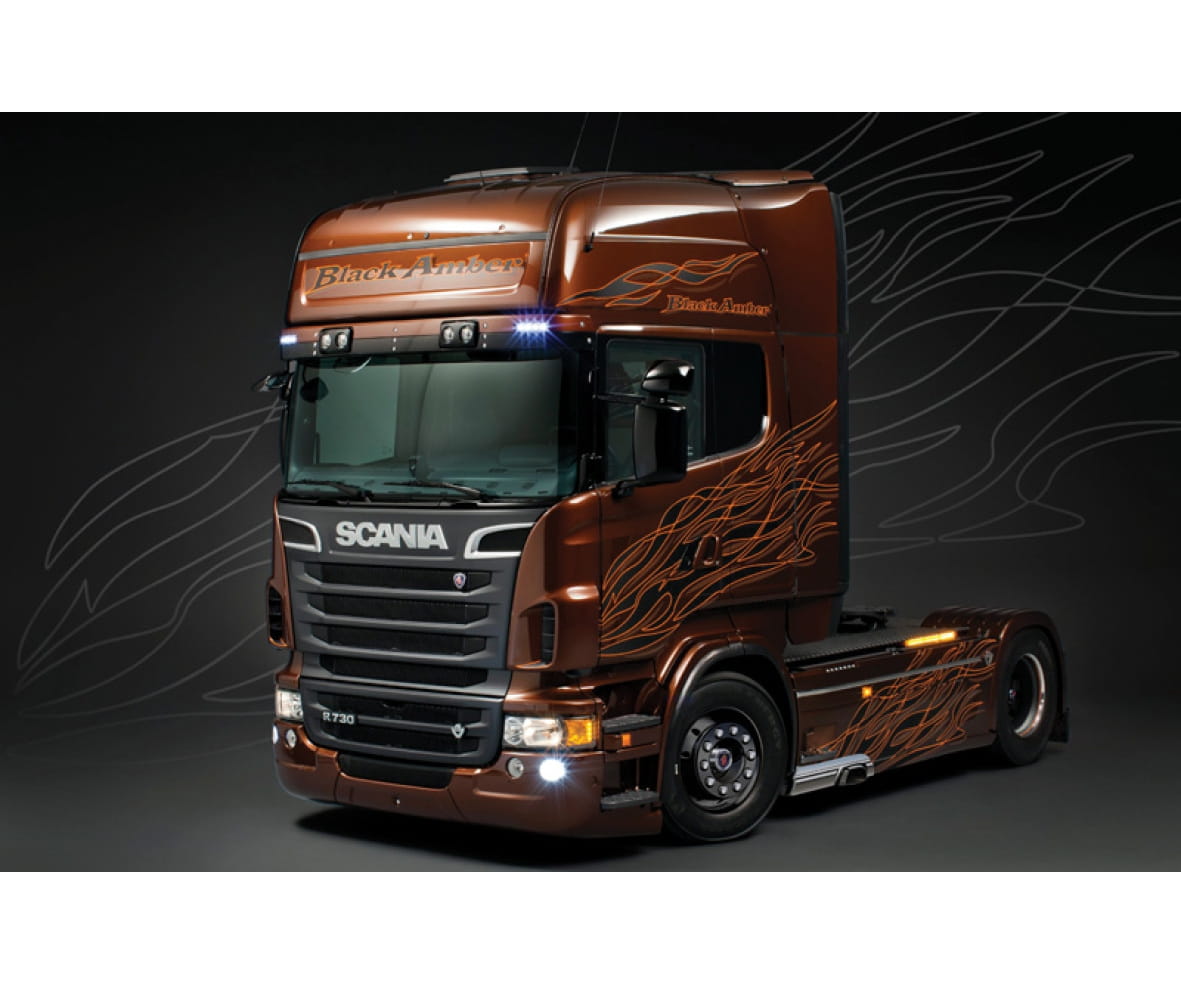 Italeri 1:24 Scania R730 V8 Black Amber Truck Plastik Modellbau Bausatz