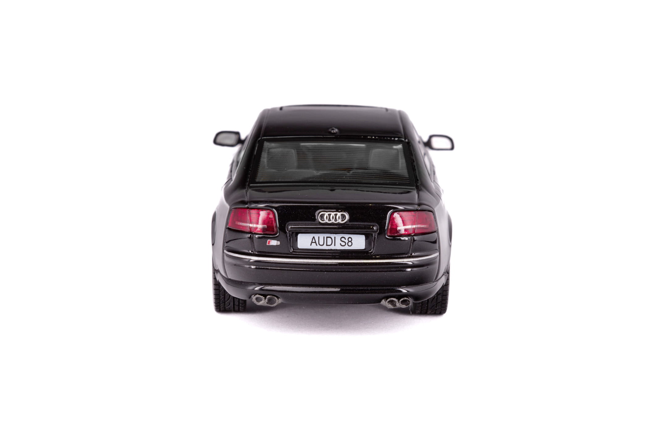 Solido 1_43 Audi D3 S8 Modellauto 2010 Night Blue Pearl – Detailgetreu und hochwertig