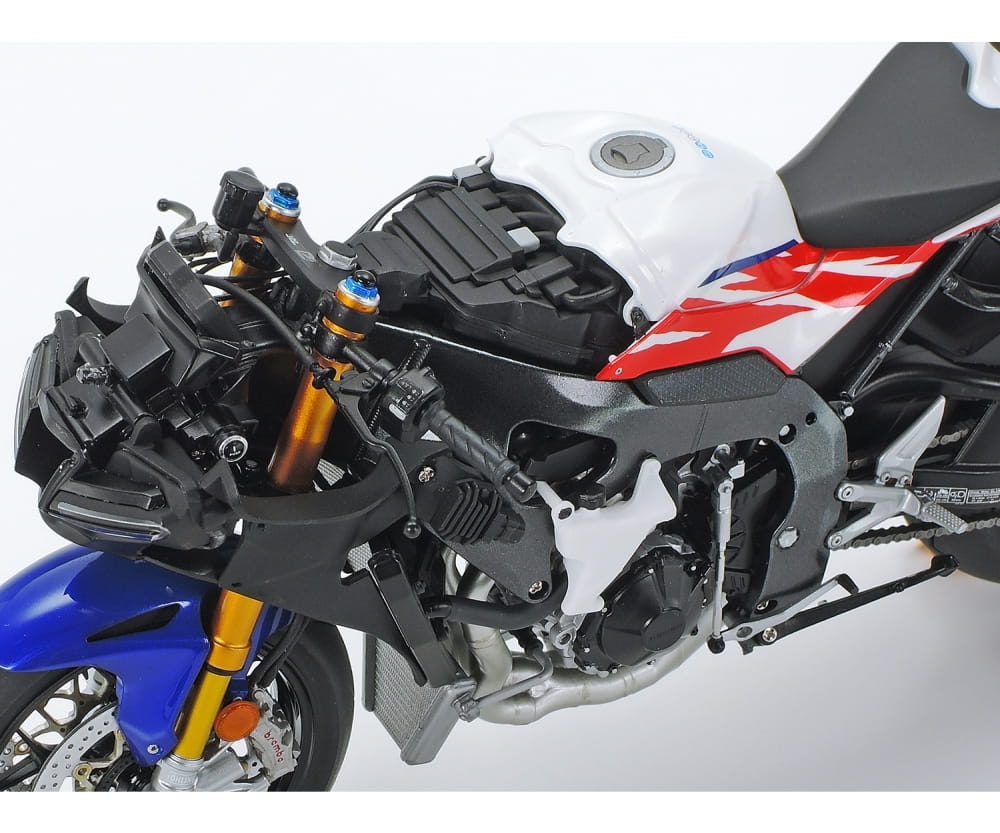 Tamiya 1:12 Honda CBR 1000RR-R Fireblade SP 30th Plastik Modellbau