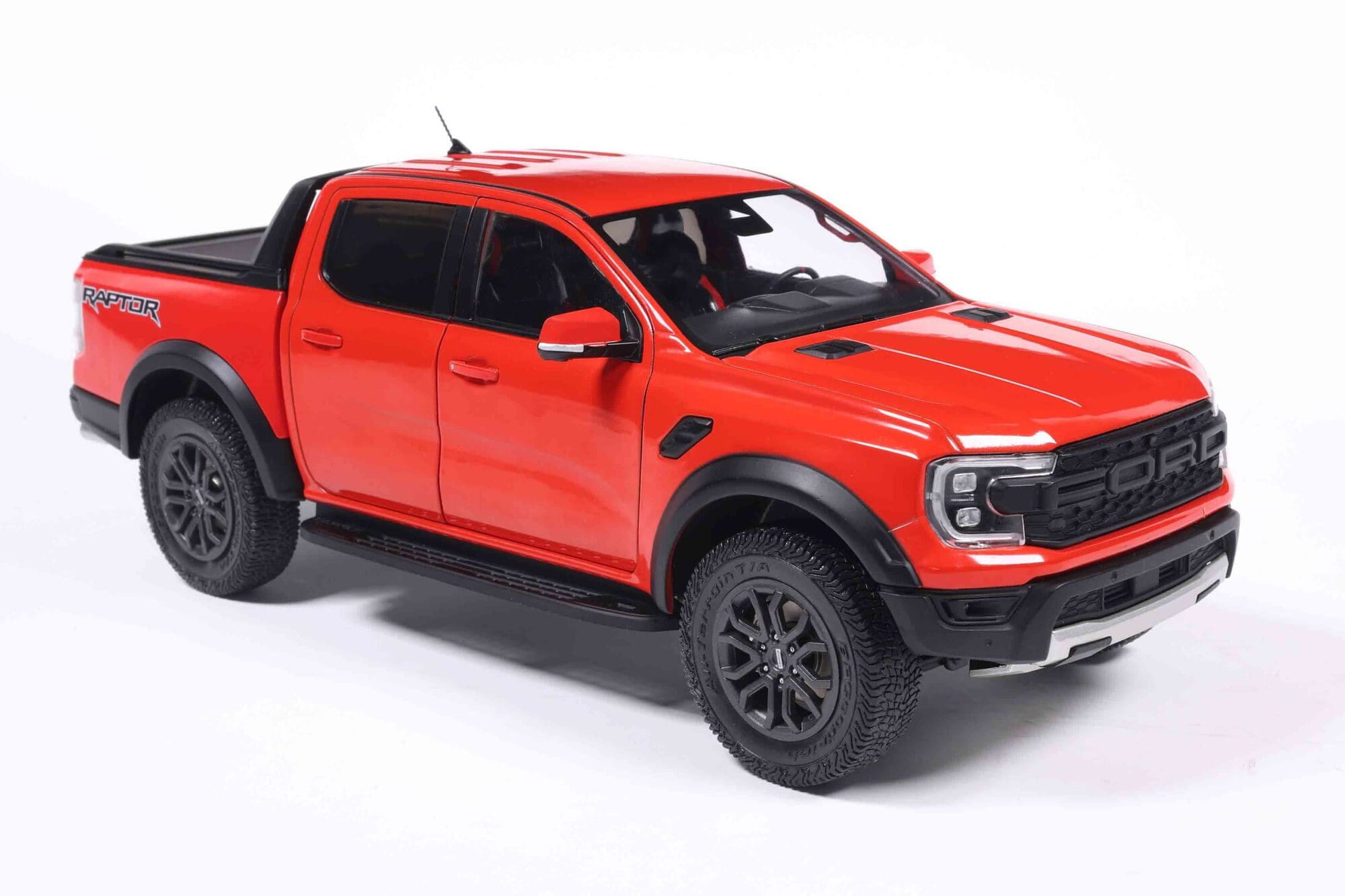 Solido Ford Ranger Raptor 2024 orange Modellauto 1_18