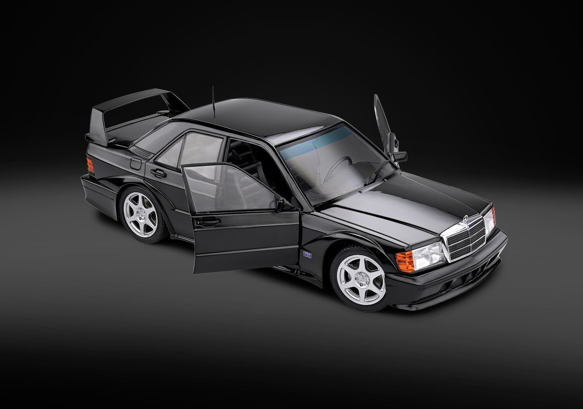 Solido Mercedes-Benz 190E Evo 2 Schwarz Standmodellauto im Massstab 1_18