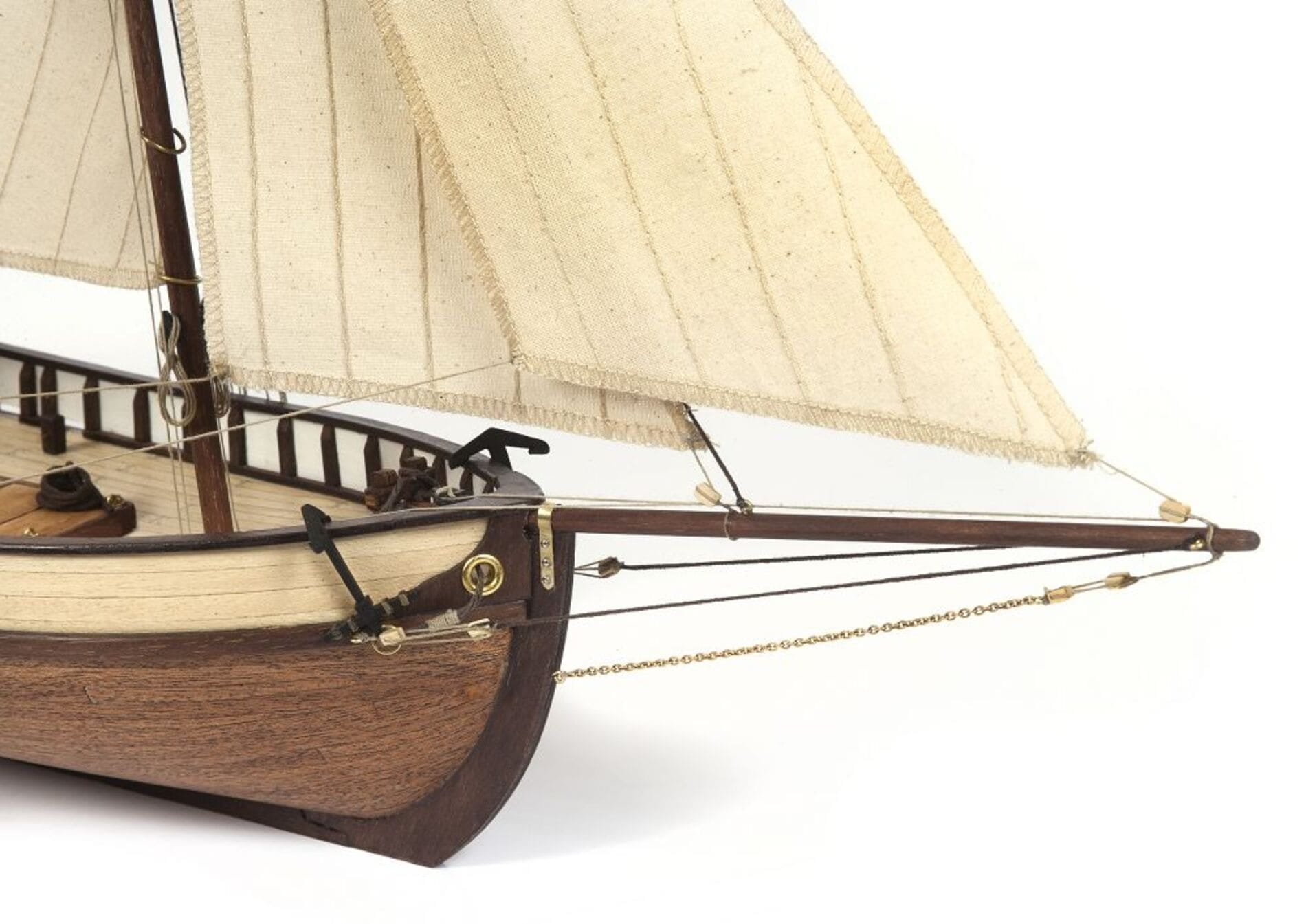 OcCre Polaris Standmodellbausatz 1_50 mit Segeln