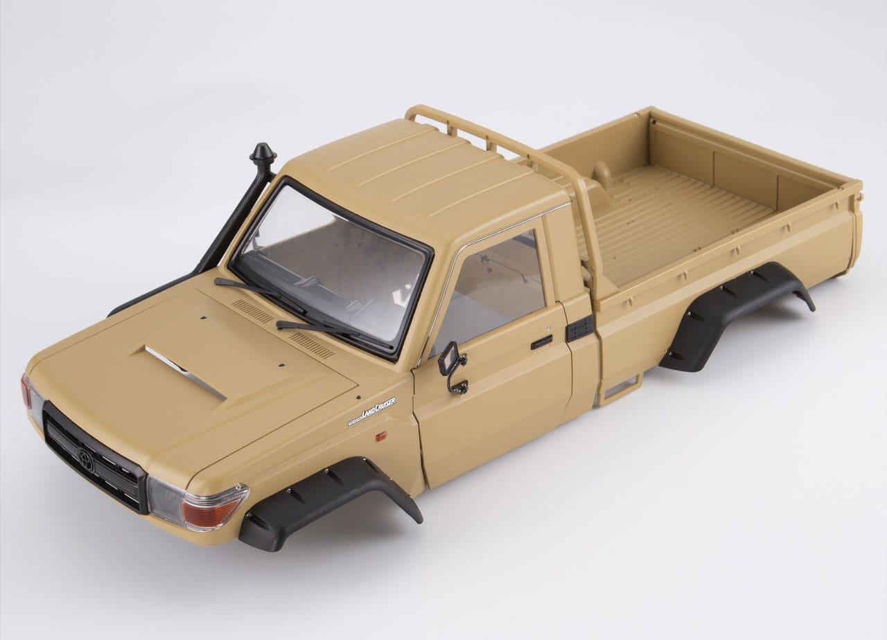 Killerbody Toyota Land Cruiser 70 Bausatz Military Sand lackiert fuer TR - RC-Zubehoer