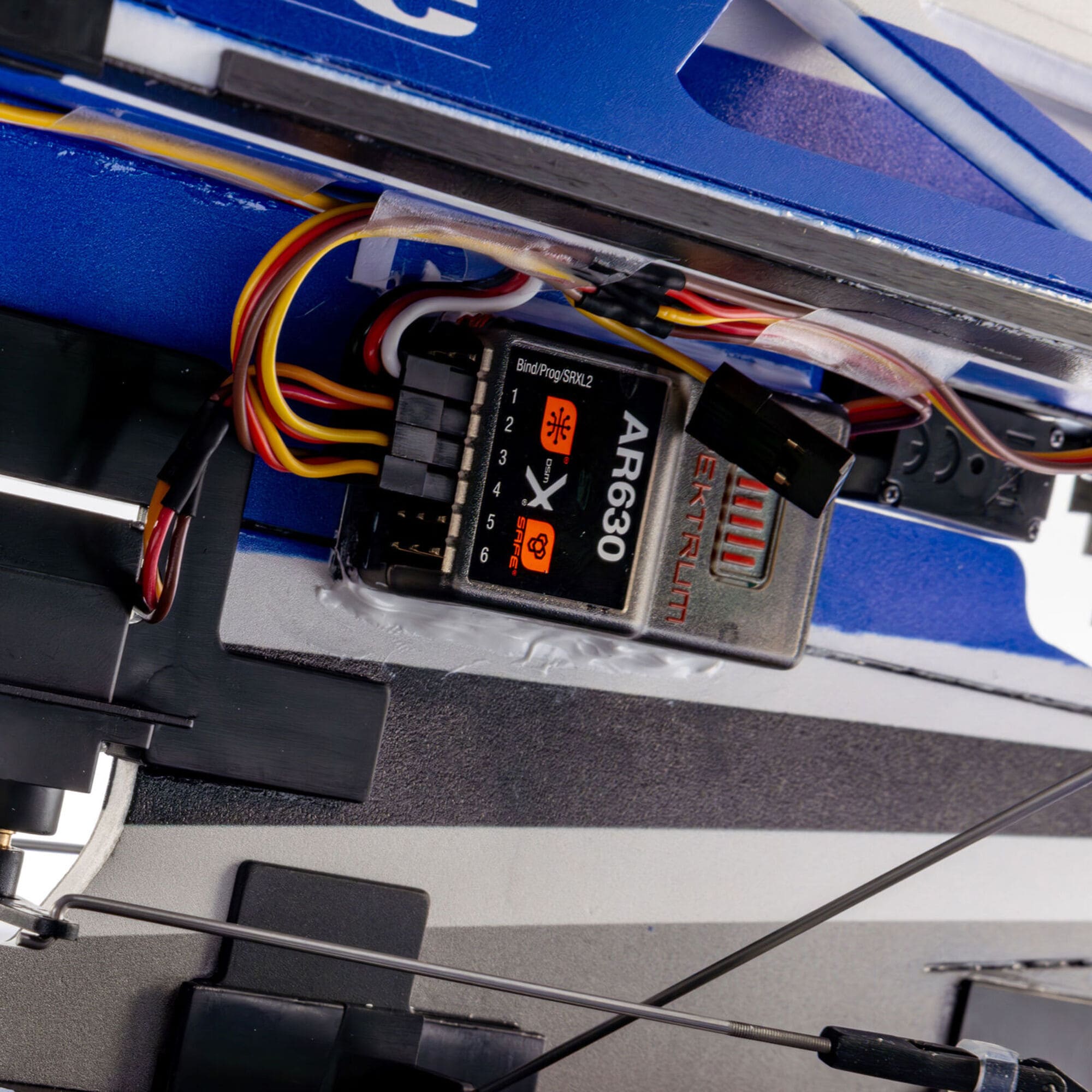 E-flite 4-Site 3D FF 800mm BNF Basic mit AS3X_ und SAFE Select RC Shockflyer E-flite 4-Site 3D FF 800mm BNF mit Smart ESC_