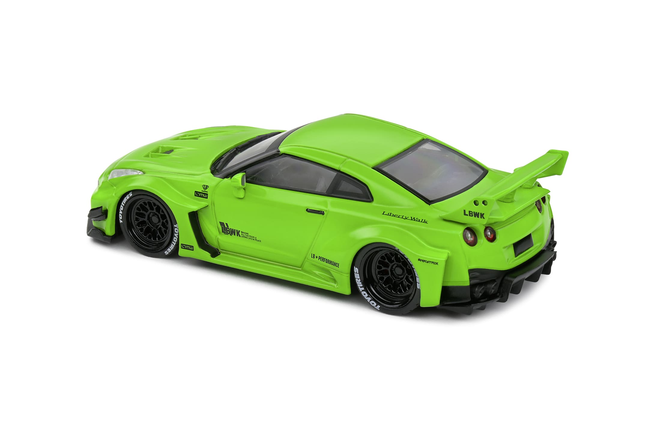 Nissan GT-R _R35_ LB Work Silhouette Modellauto 1_43 in Acid Green
